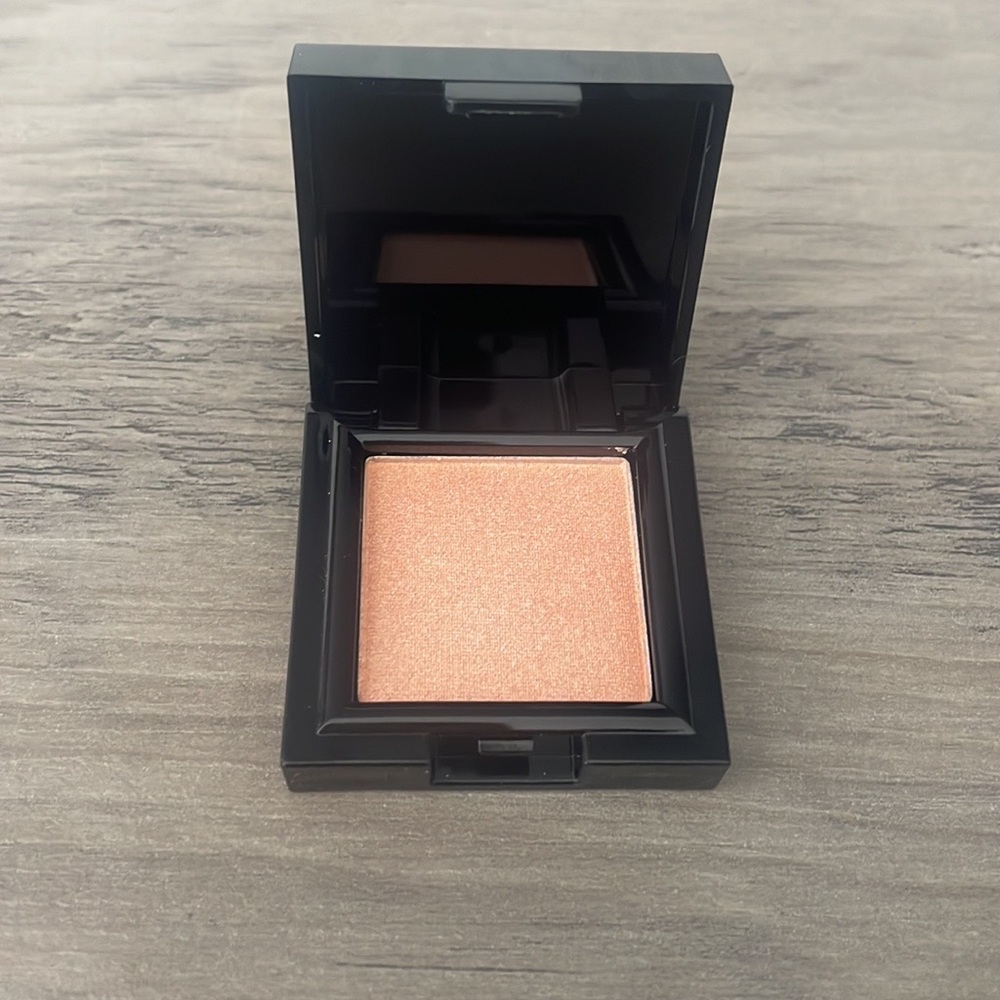 Phase Zero Highlighter Powder - Picture 4 of 4
